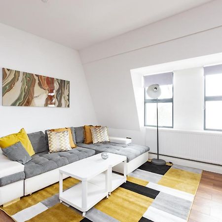 Manhattan Heights Apartment เมดสโตน ภายนอก รูปภาพ