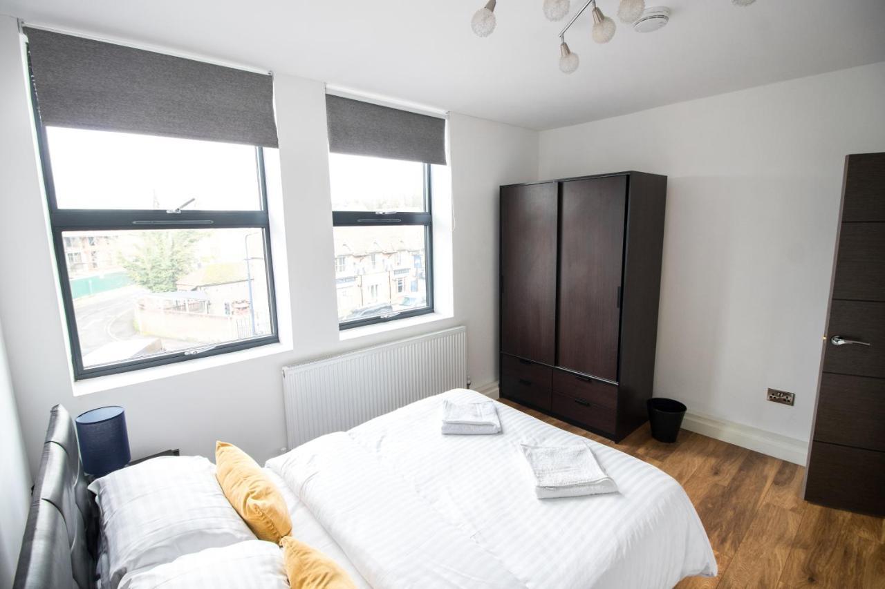 Manhattan Heights Apartment เมดสโตน ภายนอก รูปภาพ