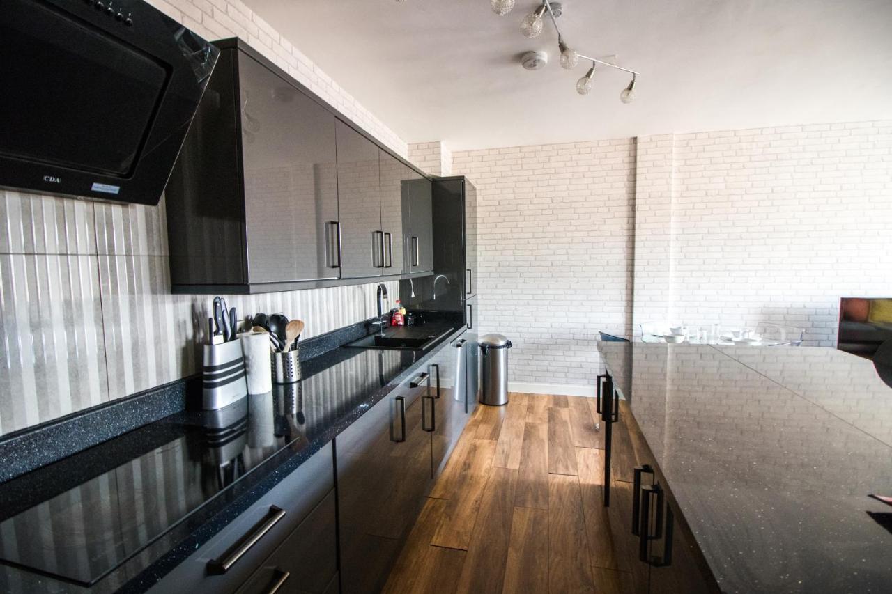 Manhattan Heights Apartment เมดสโตน ภายนอก รูปภาพ