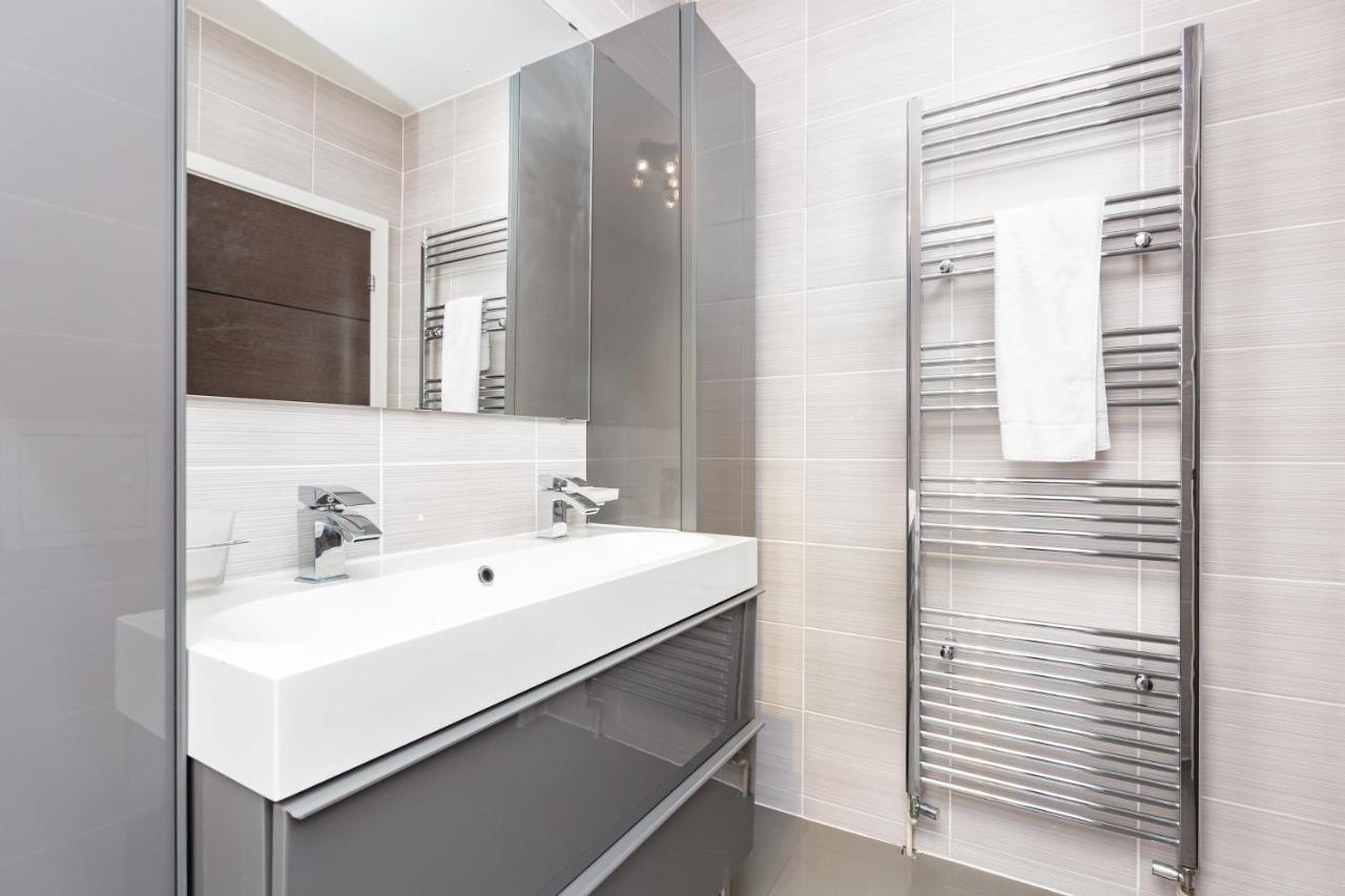 Manhattan Heights Apartment เมดสโตน ภายนอก รูปภาพ